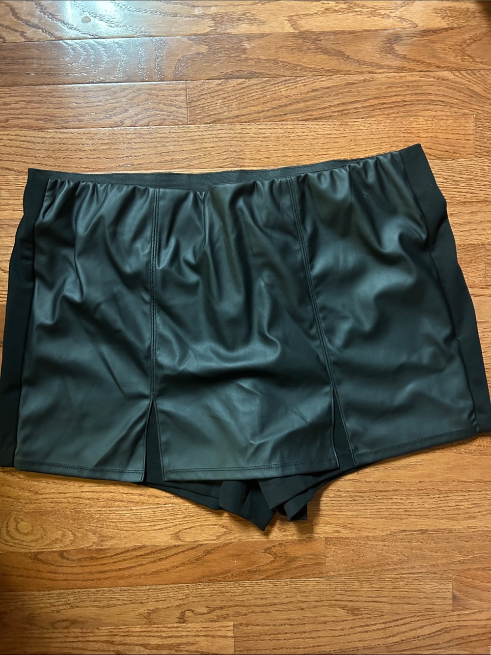 Torrid pull on high rise skort 3x